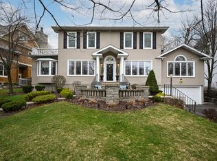 602 Lenox Rd, Glen Ellyn, IL 60137