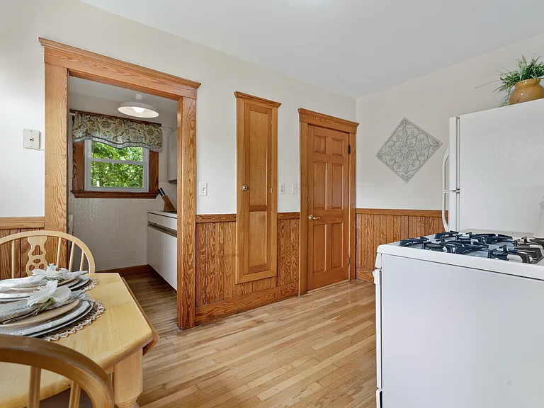 10 Newcastle Rd #2 — Photo 8