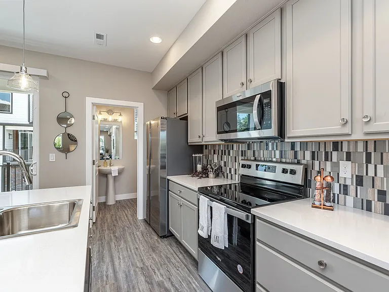 Honey Creek Townhomes — Photo 40