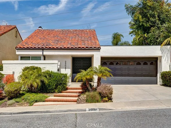 25081 Luna Bonita Dr, Laguna Hills, CA 92653