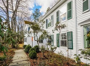 229 Pinesbridge Rd, Ossining, NY 10562