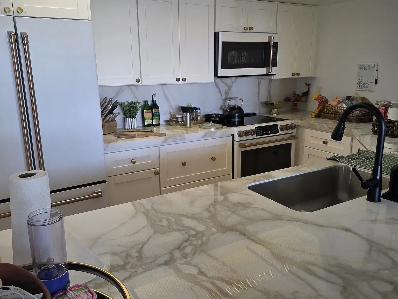 2 bed, 1630 sqft, $14,000 — Photo 2