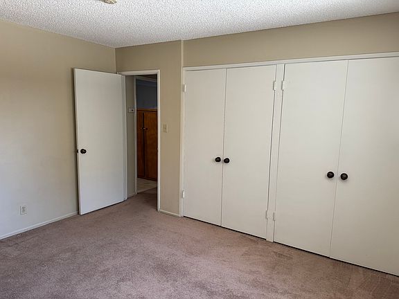 4th image of 48 S Oak Ave APT 3
