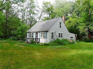 422 Eastview Ave, McHenry, IL 60051