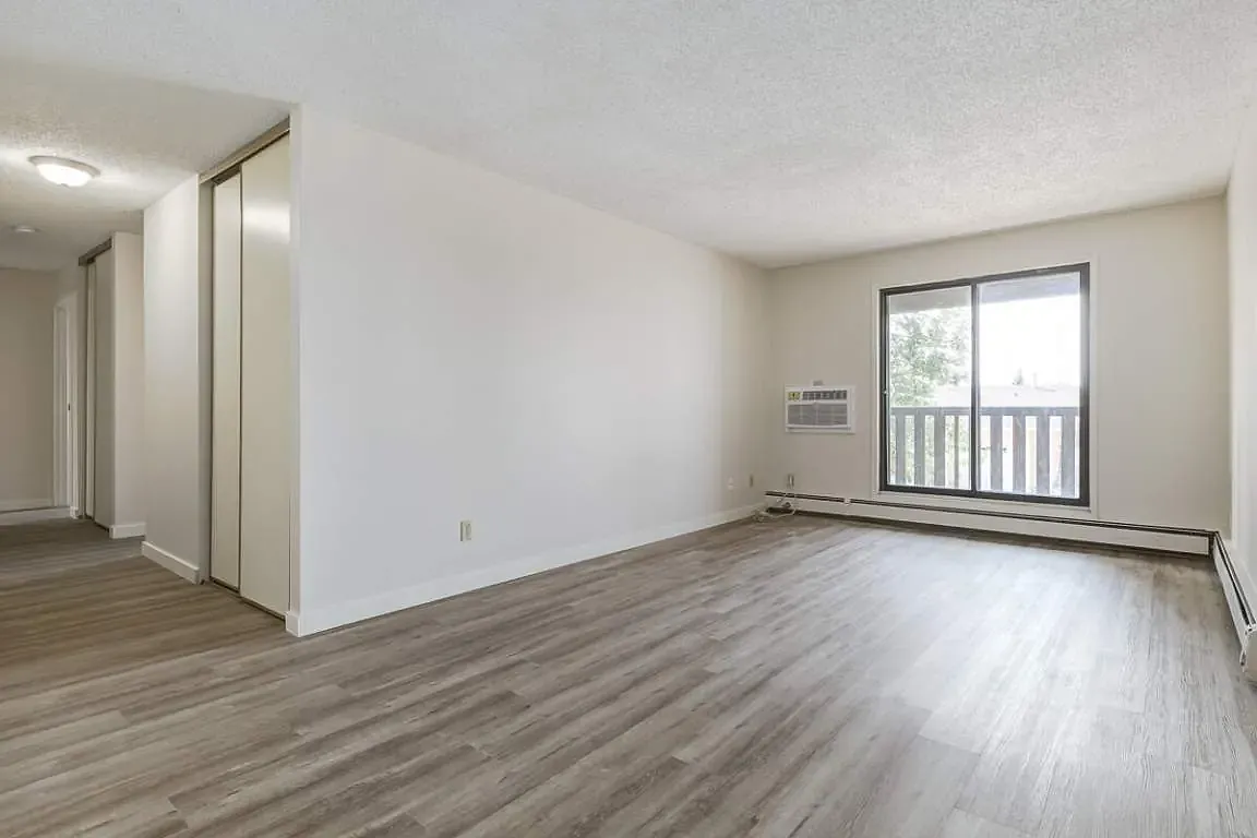 Clover Meadows — Photo 2