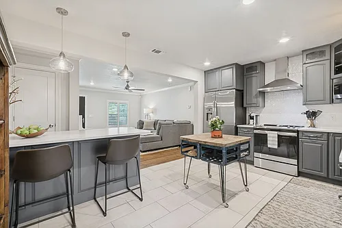488 E Olmos Dr #1 Photo 1