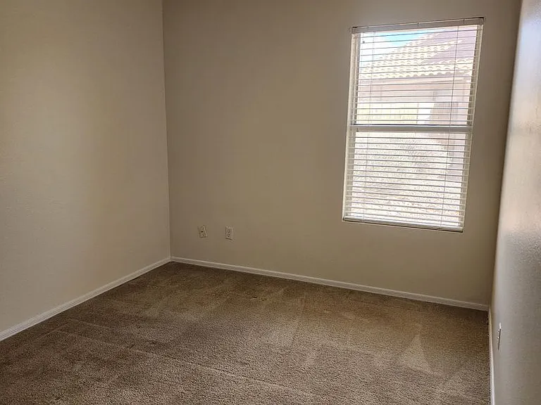 3002 E Amber Ridge Way — Photo 9