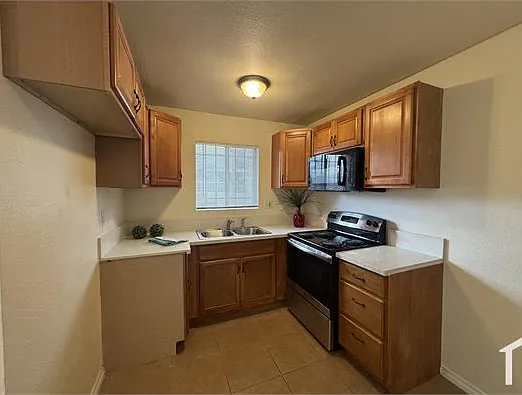38622 Larkin Ave — Photo 8