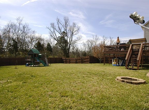 Large fenced back yard