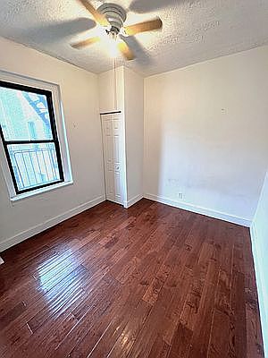4th image of 21-77 33rd St #5I
