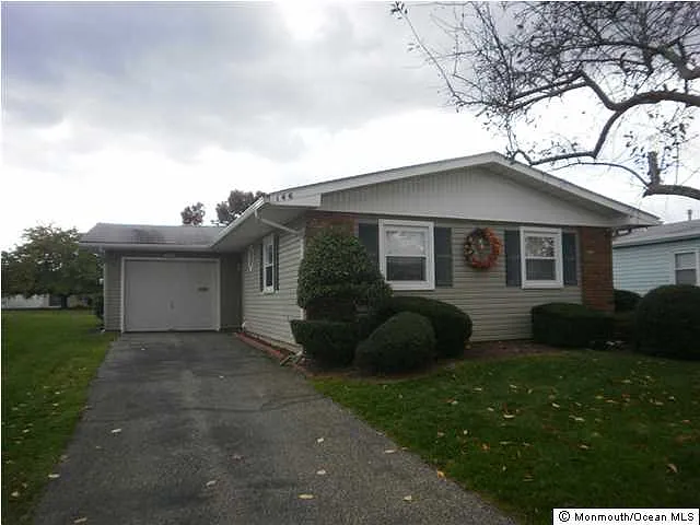 146 Clay Cir photo 1