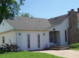 303 Barnes Ave, Alva, OK 73717