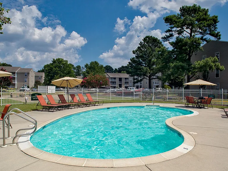 Hunter's Mill Apartments — Photo 49