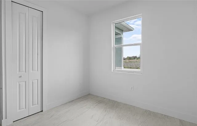 937 Jaguar Blvd — Photo 12