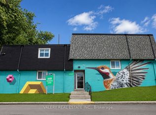 9 Majestic Dr #17, Ottawa, ON K2G1C5