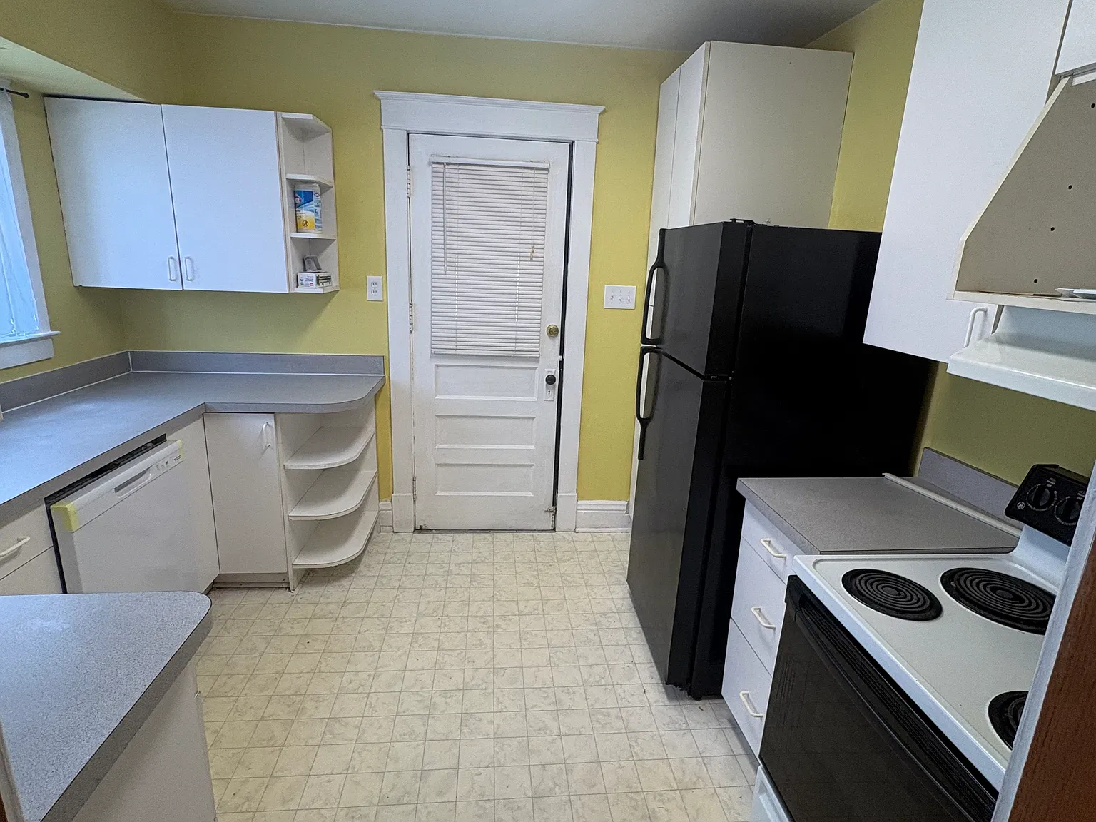 Renshaw Ave, Clawson — Photo 3
