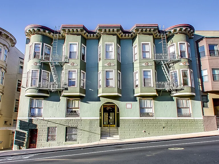 1560 Sacramento St — Photo 10