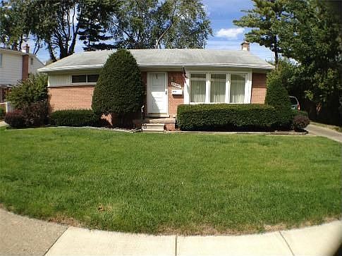 1st image of 32200 Wisconsin St