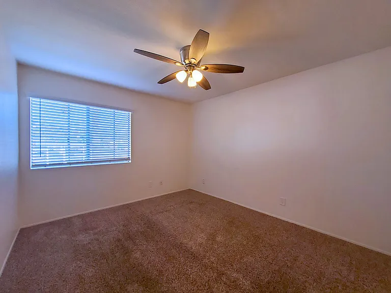Palm Villas Apartments — Photo 14