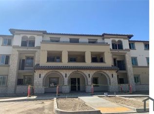 1698 Sycamore Dr, Simi Valley, CA 93065