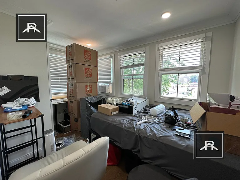 155 Foster St #2F — Photo 9