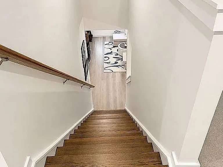 2352 Woodmeadow Dr — Photo 6