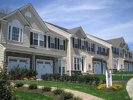 2nd image of 3577 Winsdor Ct