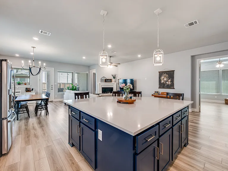 2703 Trinity Ridge St — Photo 8
