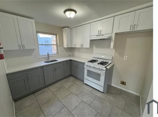 740 S 15th St #1, Newark, NJ 07103