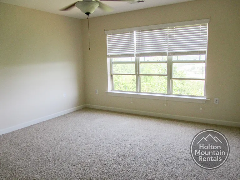 194-3B Azor Ct — Photo 11