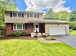 5107 Harris Rd, Camillus, NY 13031