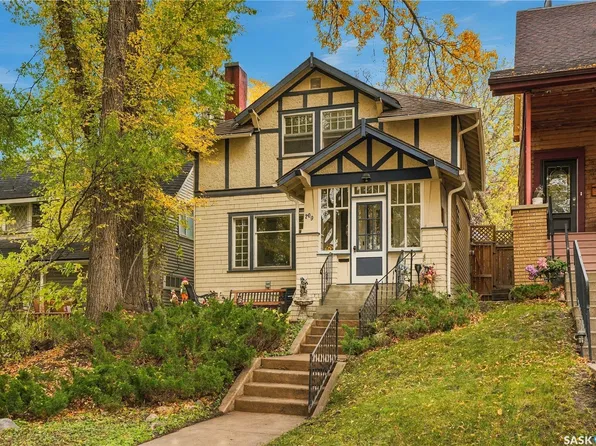 709 McPherson Avenue, Saskatoon, SK S7N 0X9