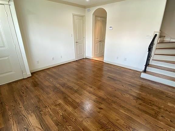 2nd image of 4420 La Branch St #3