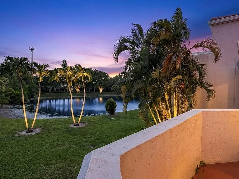 6654 Villa Sonrisa Dr #421 — Photo 6