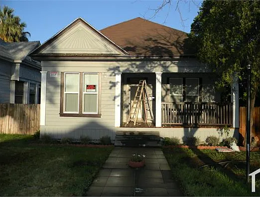2 bed, 1000 sqft, $1,895 — Photo 2