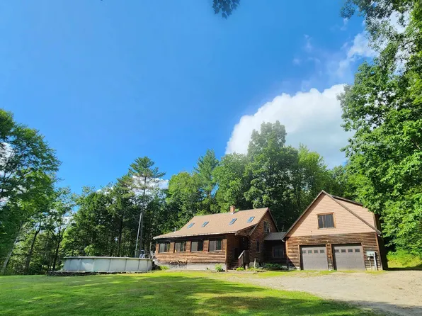 83 Middle Oxbow Road, Hinsdale, NH 03451
