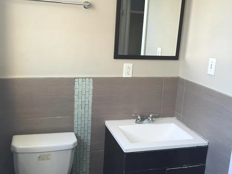 5400 Walnut St #4 — Photo 3