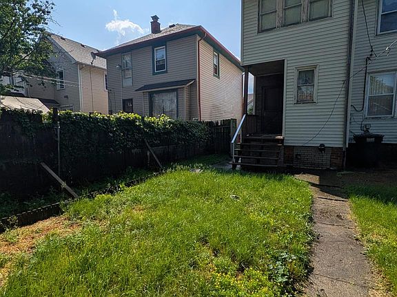 2nd image of 7284 Gartner St