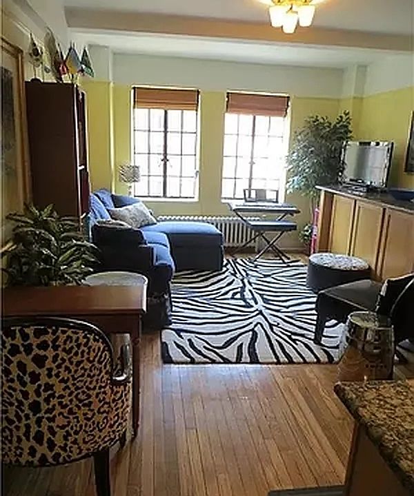 1st image of 5 Tudor City Pl APT 904