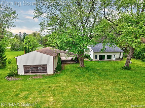 3rd image of 6361 Fenton Rd