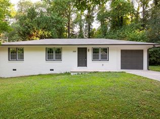 2352 Lakewood Dr NW, Kennesaw, GA 30152