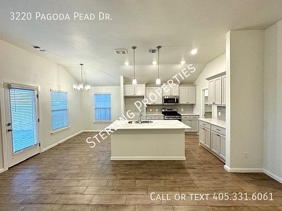 4th image of 3220 Pagoda Pead Dr