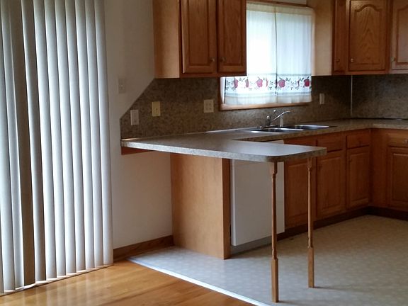 Dining Room w/French Doors to Patio