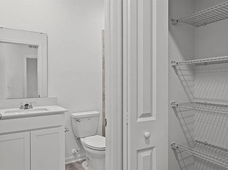 3302 Laurent Loop — Photo 19