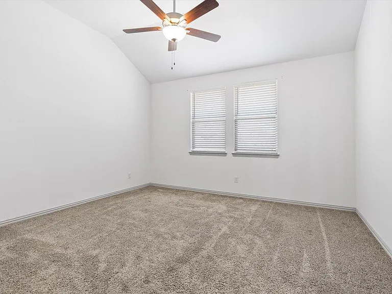 4725 Smokey Quartz Ln — Photo 24
