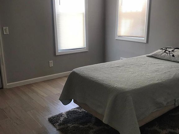 4th image of 155 Norwood Ave #1