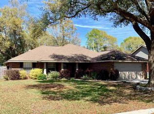 4004 Berry Cir, Pace, FL 32571