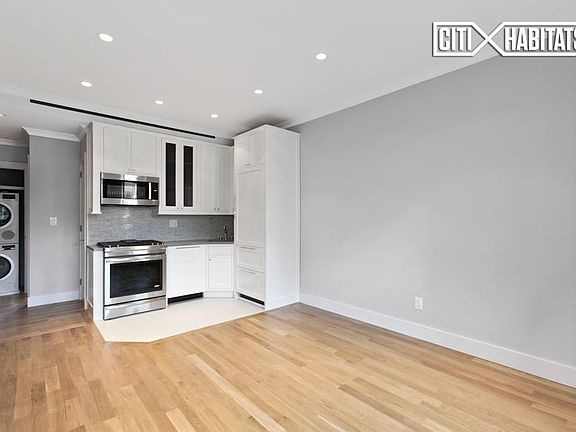 3rd image of 252 W 76th St APT 7D