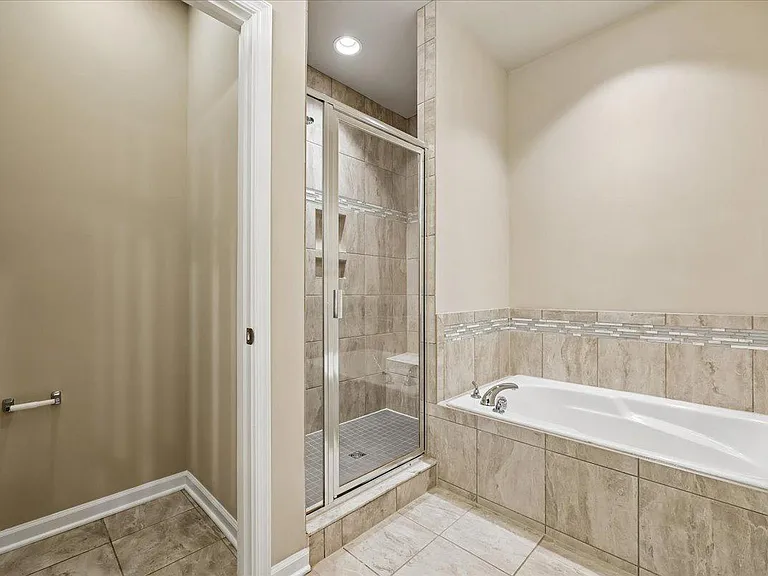 14319 Potomac Heights Ln — Photo 16