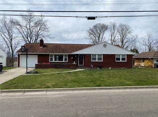 609 Lacey Dr, Endwell, NY 13760